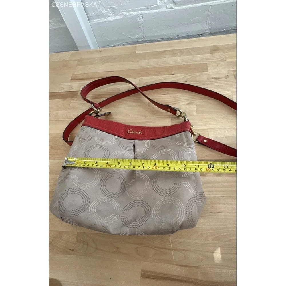 Coach Beige & Red vintage crossbody Shoulder Bag Signature‎ - Size S